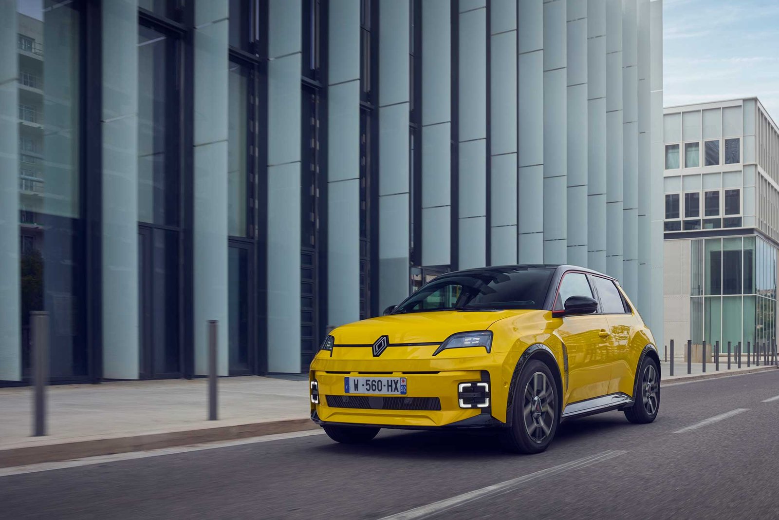 Renault 5 E-Tech - Best Electric Cars Under €30,000 in Ireland (2025)